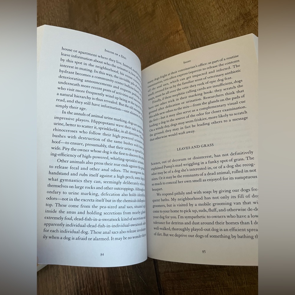 Two Dog books. Inside of a dog and Amazing Grace-A dogs Tale. - Picture 5 of 10
